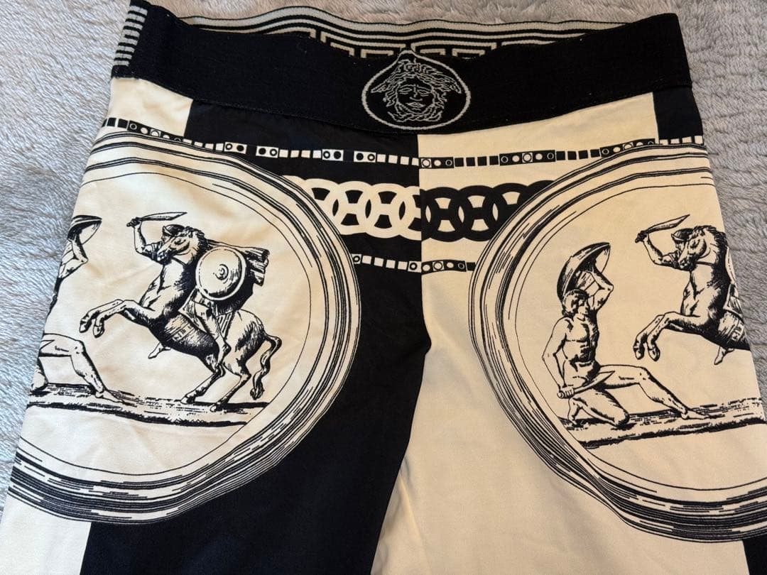 ルタオジャパン様　VERSACE スパッツ　スイムショーツ 水着　パンツ