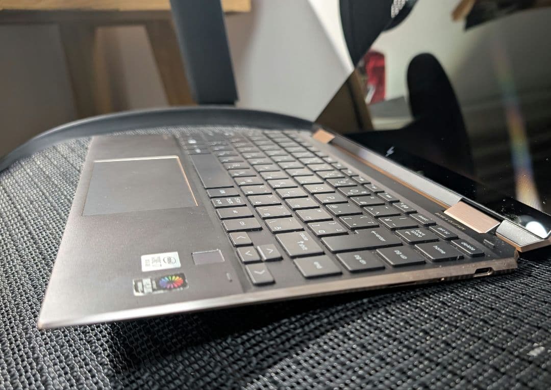 美品：Spectre x360/10世代i7/メモリ16GB/512GB SSD