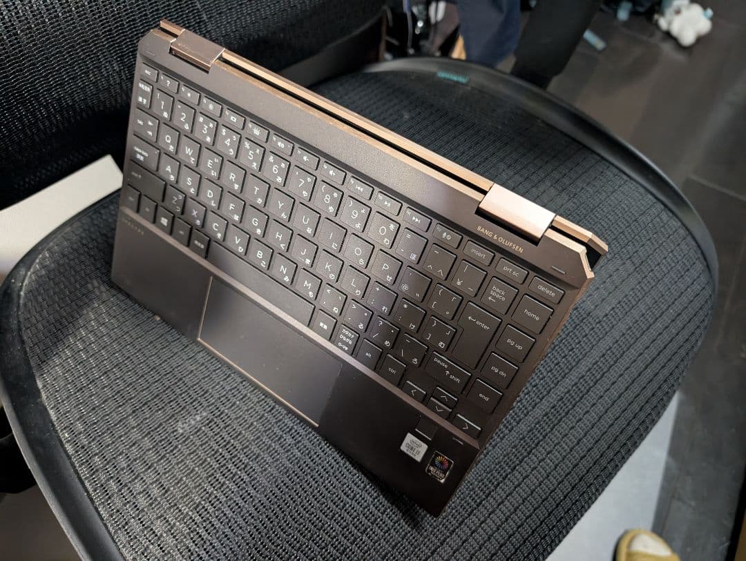 美品：Spectre x360/10世代i7/メモリ16GB/512GB SSD