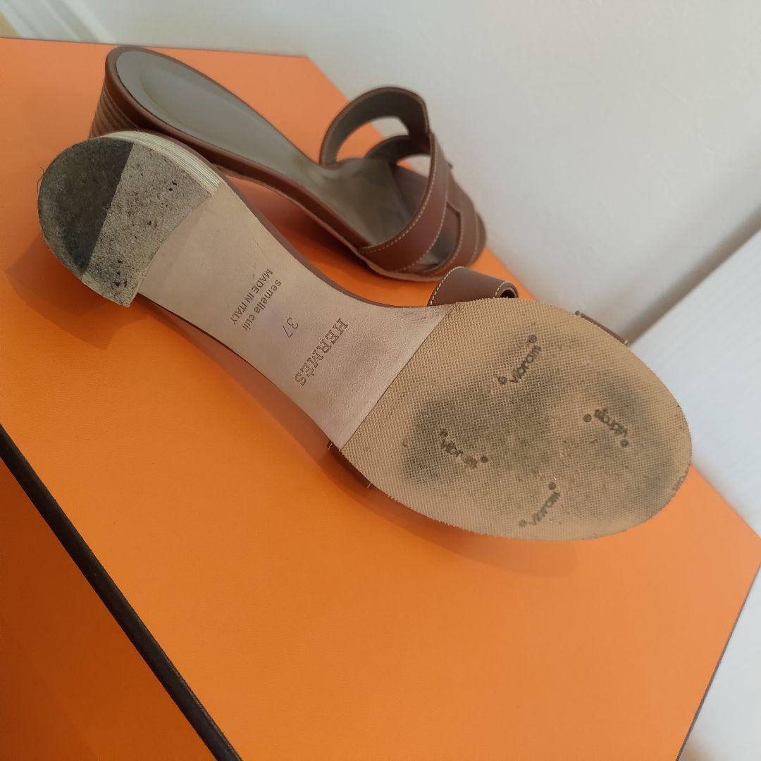 エルメス　オアジス　ゴールド　箱袋ショップカード付き　ソールカバー付き 37