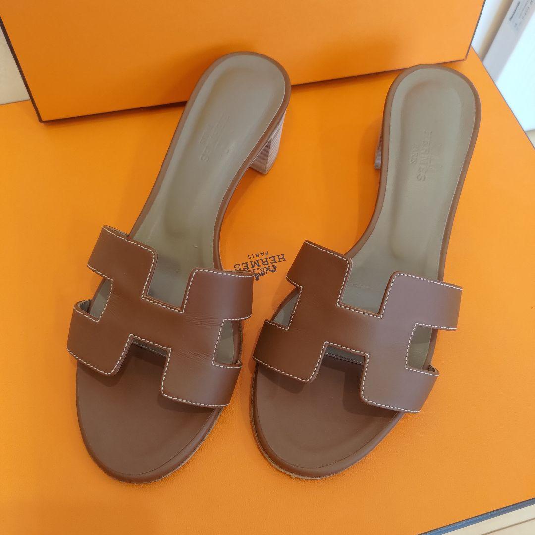 エルメス　オアジス　ゴールド　箱袋ショップカード付き　ソールカバー付き 37