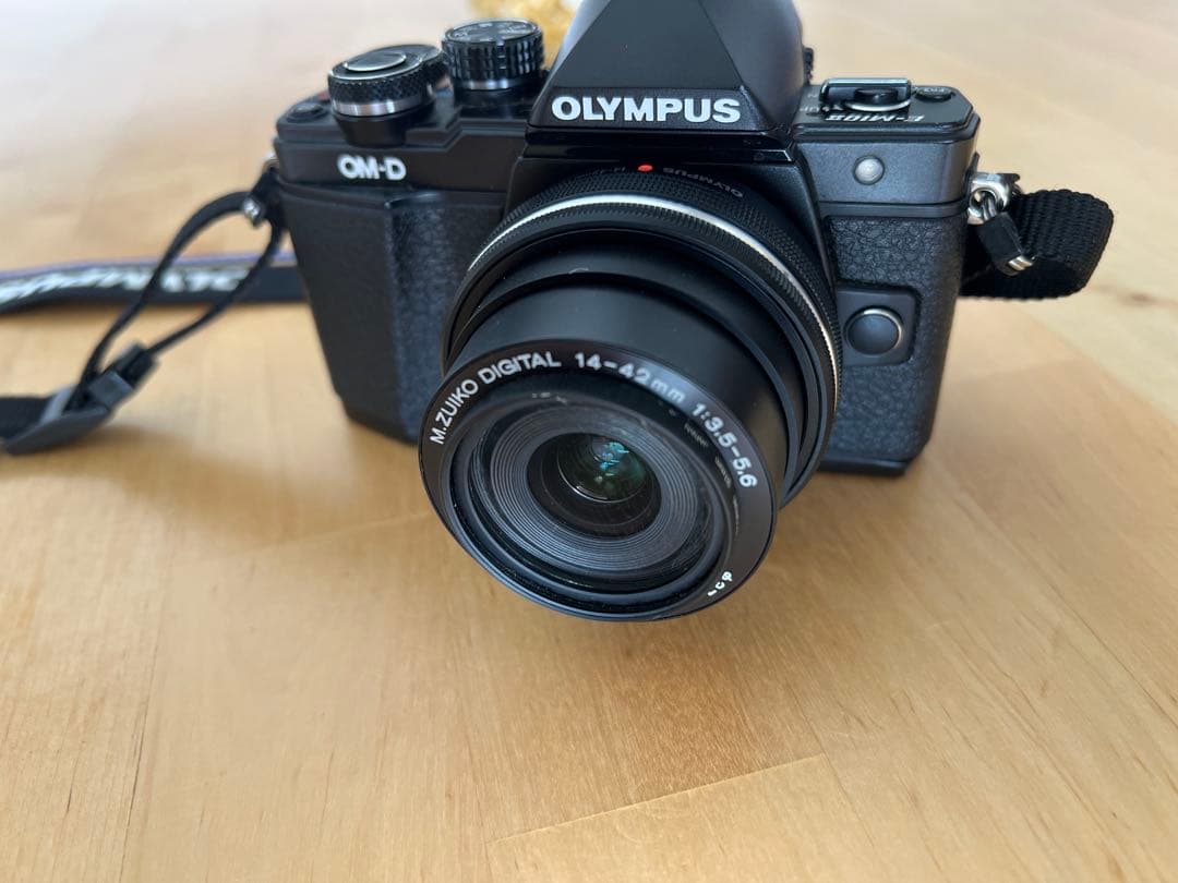 OLYMPUS オリンパス　レンズ２つセット　ジャンク品