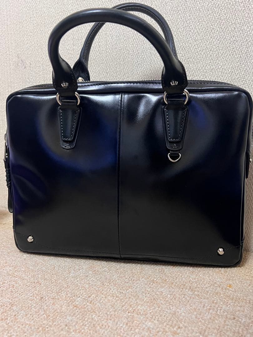 キーファーノイ　B5 本革バッグ