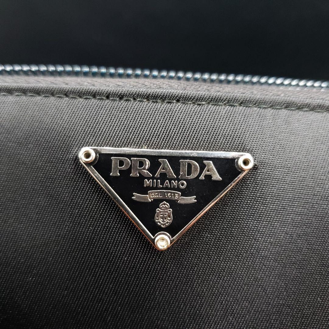 PRADA ブラック長財布