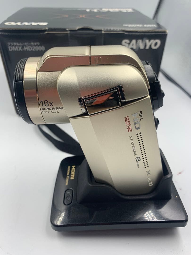 SANYO Xacti DMX-HD2000 ビデオカメラ