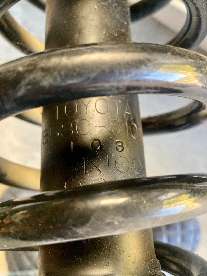 TOYOTA プログレ 純正ショックアブソーバー