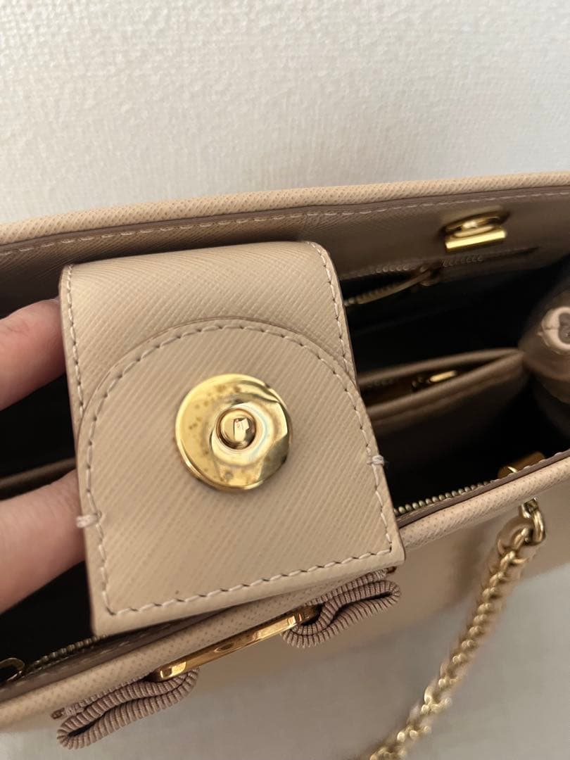 【値下げ済】【美品、付属品あり】ヴァラリボンバッグ