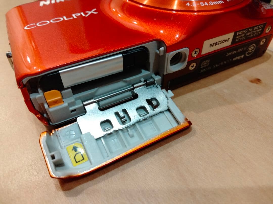 ジャンク Nikon COOLPIX S6500 デジカメ オレンジ Wi-Fi