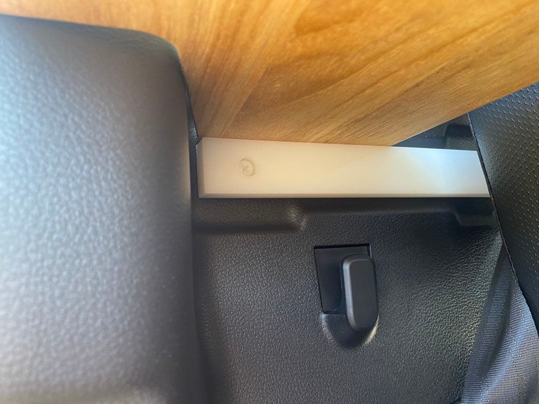 スズキ 新型ハスラー用ラゲッジボード 木製 塗装済 リクライニング対応 車中23