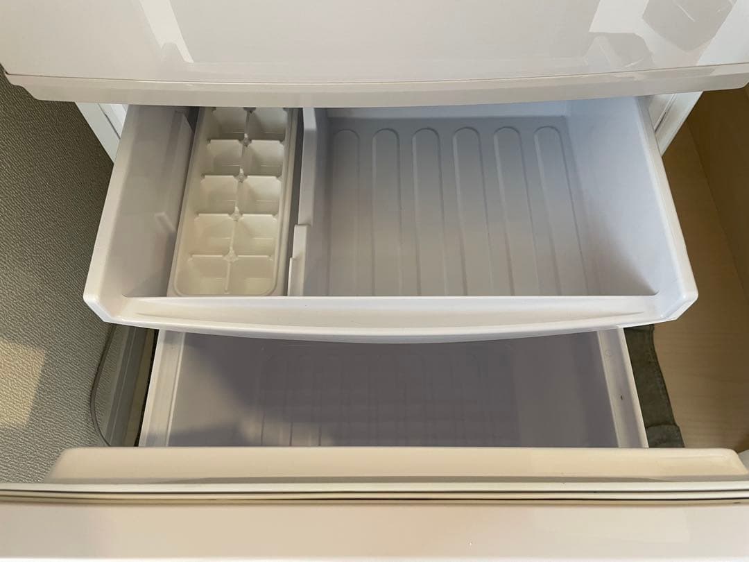 シャープ プラズマクラスター 2ドア冷蔵庫 ホワイト 137L