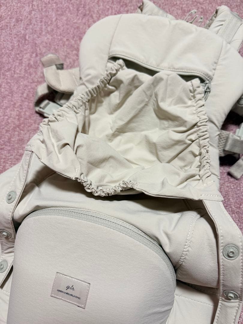 ピトレスク　ベビーキャリアオン