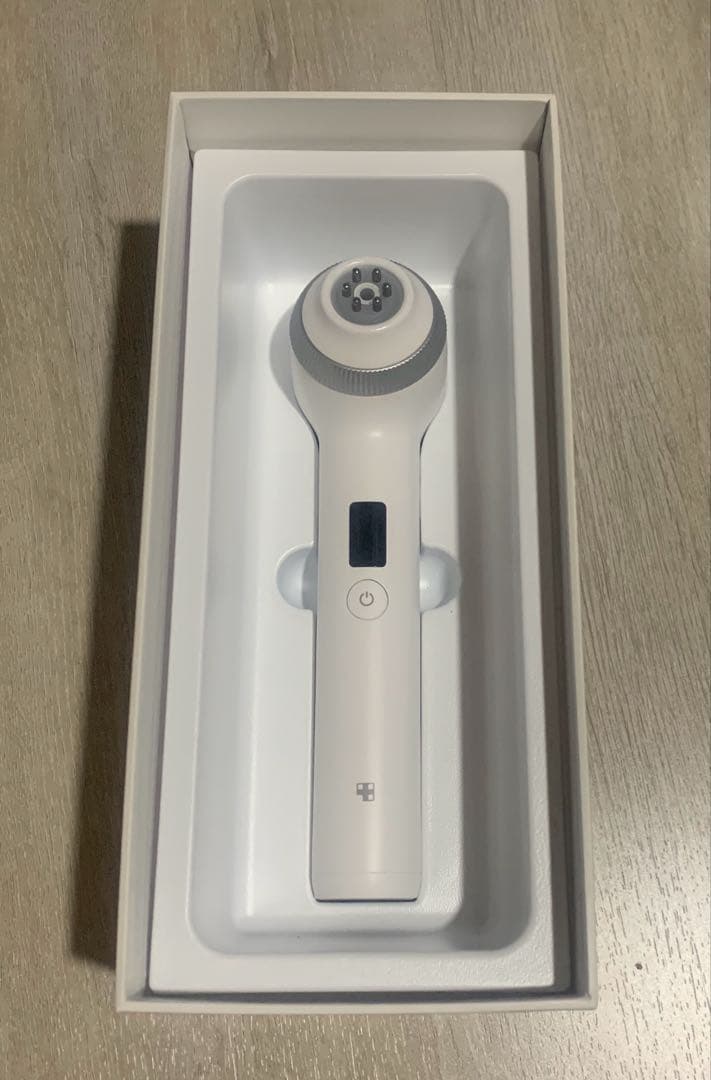 AGE-R ウルトラチューン40.68 メディキューブ 美顔器