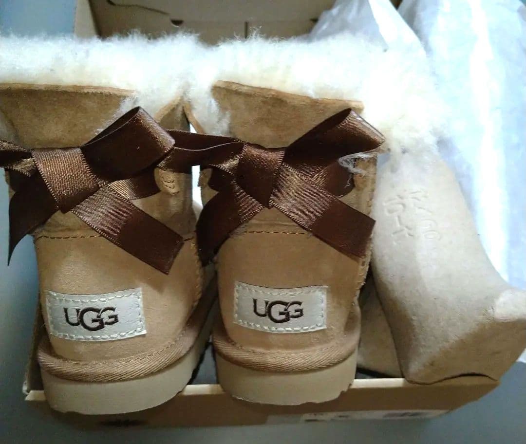 アグ UGG ブーツ　ミニ ベイリー ボウ　リボン　キッズ　17cm