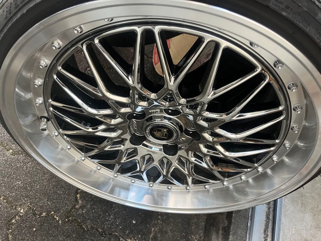 19インチ シュタイナーFTX ALESSコラボ