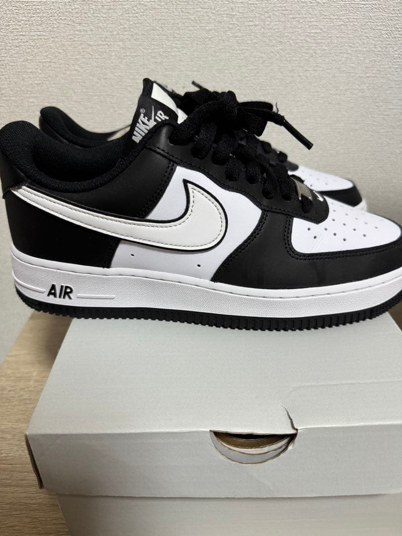 ル*！様 【美品】Nike Air Force 1 ブラック/ホワイト　パンダ