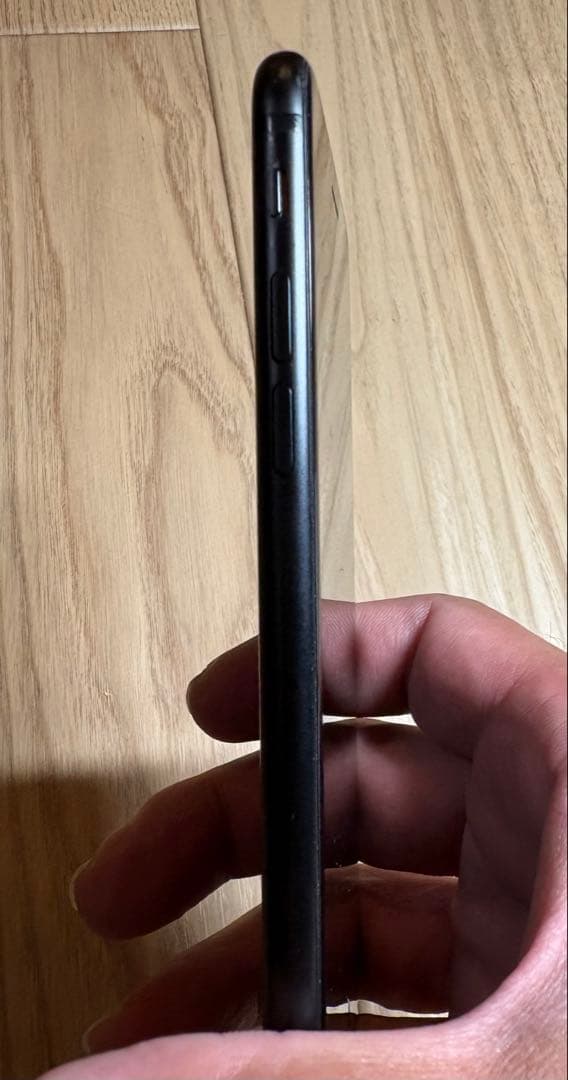 iPhone SE 第2世代　ブラック　64GB SIMフリー