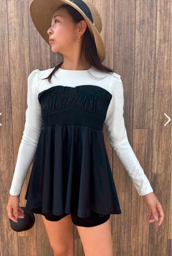 stina shirring rash guard Ｍサイズ　新品未使用未開封