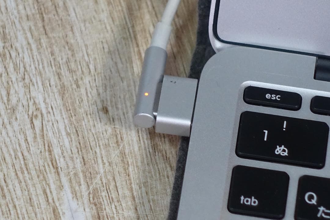 ディスプレイ・モニター本体 Apple ThunderboltDisplay27 /A1407