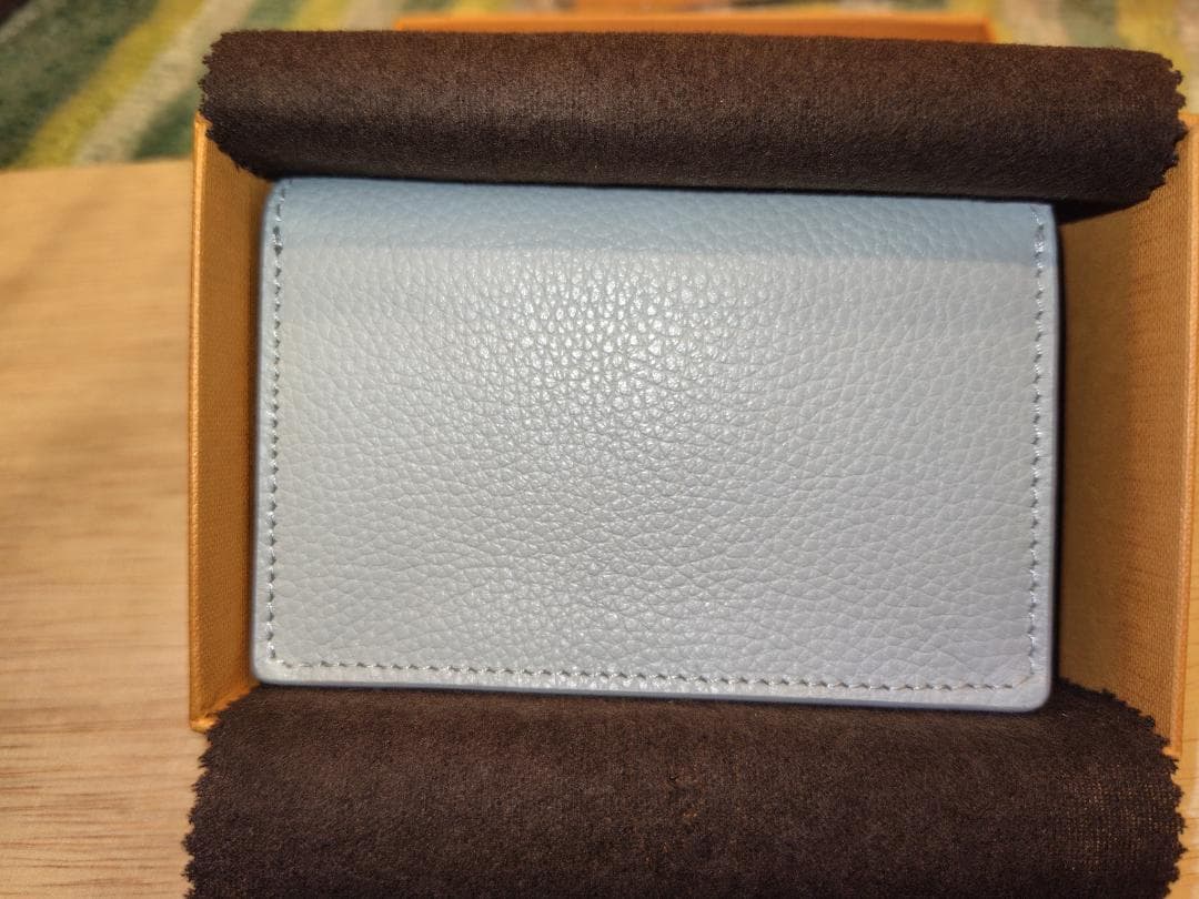 TOD'S 限定色名刺入れ（新品・未使用）