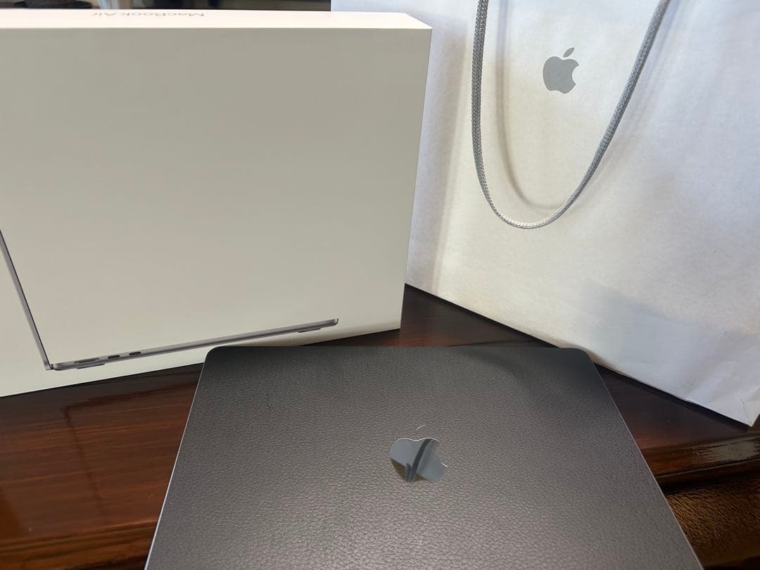 【美品】M2 Macbook Air 256GB 8GB