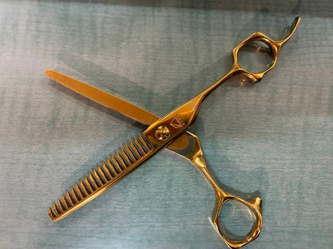 YURACHI 4 ゴールド セニングシザー