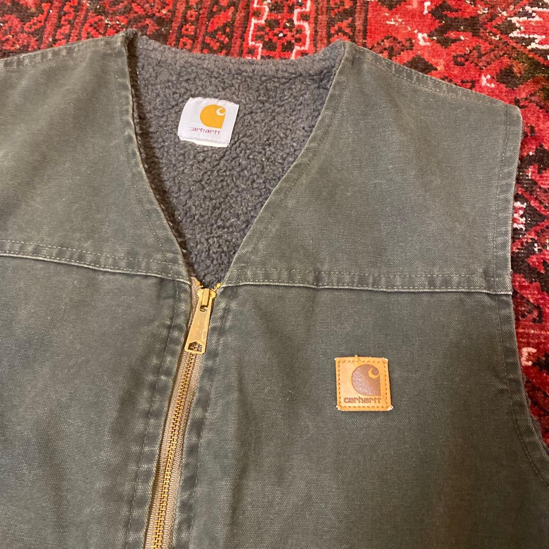Carhartt モスグリーン ベスト