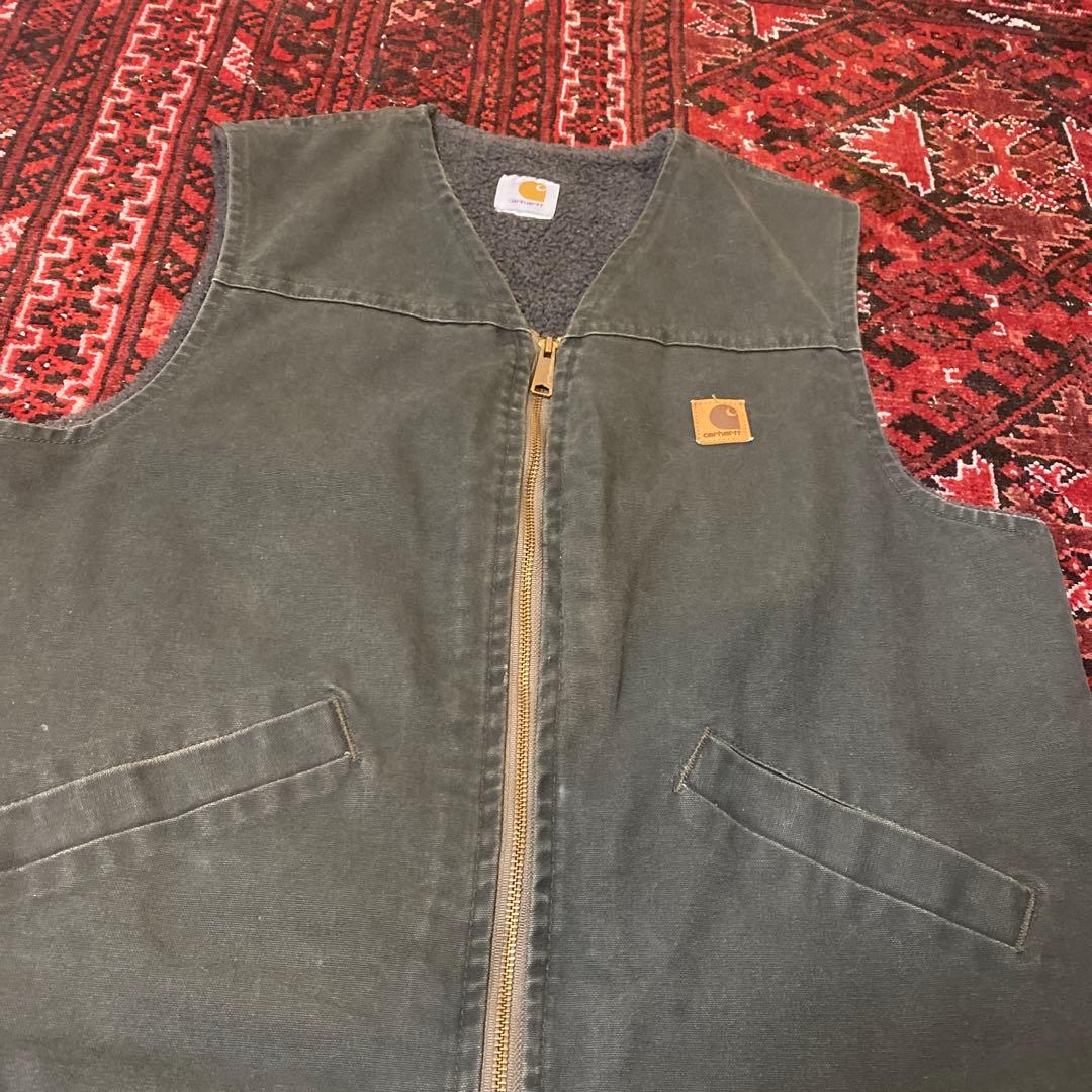 Carhartt モスグリーン ベスト