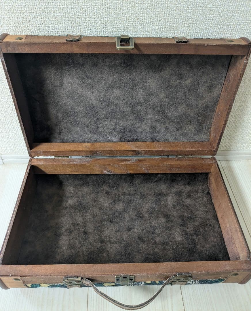 ミナペルホネン rosy トランクケース CLASKA