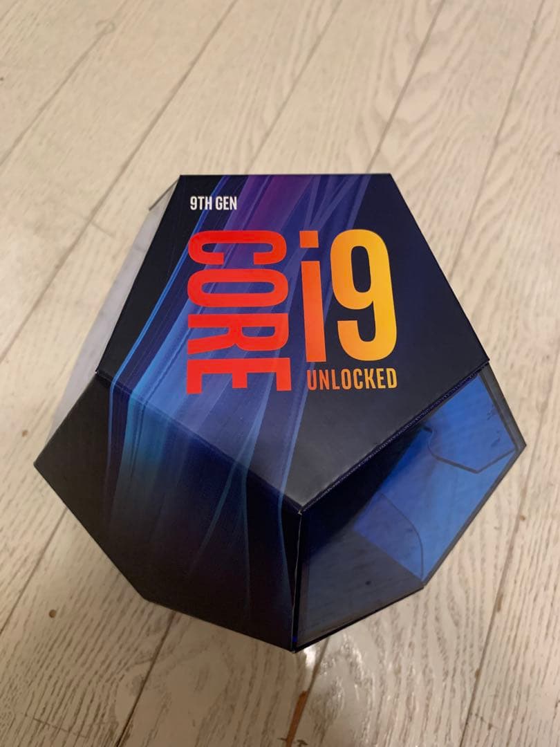 Intel Core i9-9900K CPU 化粧箱付き　動作未確認　ジャンク