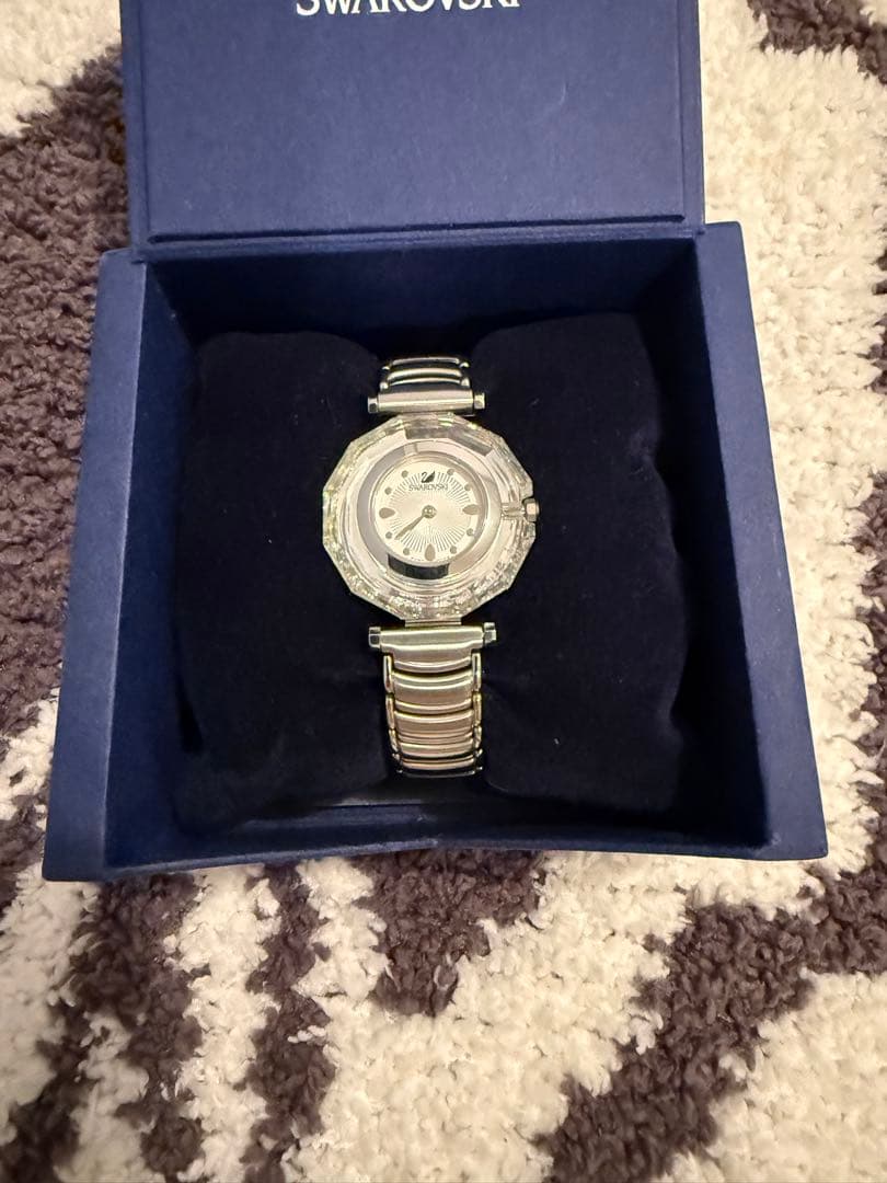 【しゃもてぃ】Swarovski 時計　スワロフスキー　クリスタル箱付き