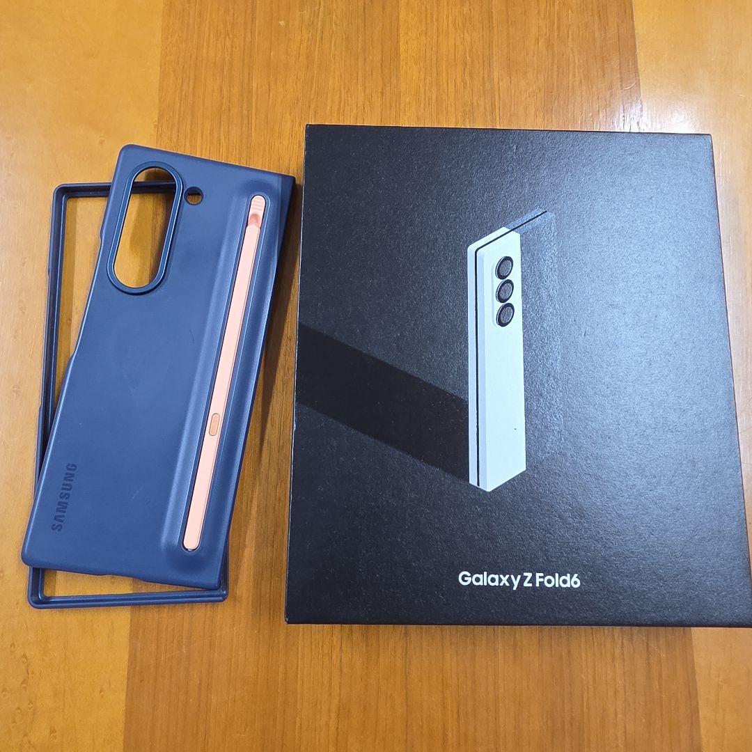 日本版SIMフリー Galaxy Z Fold6 ホワイト 256GB ケース付