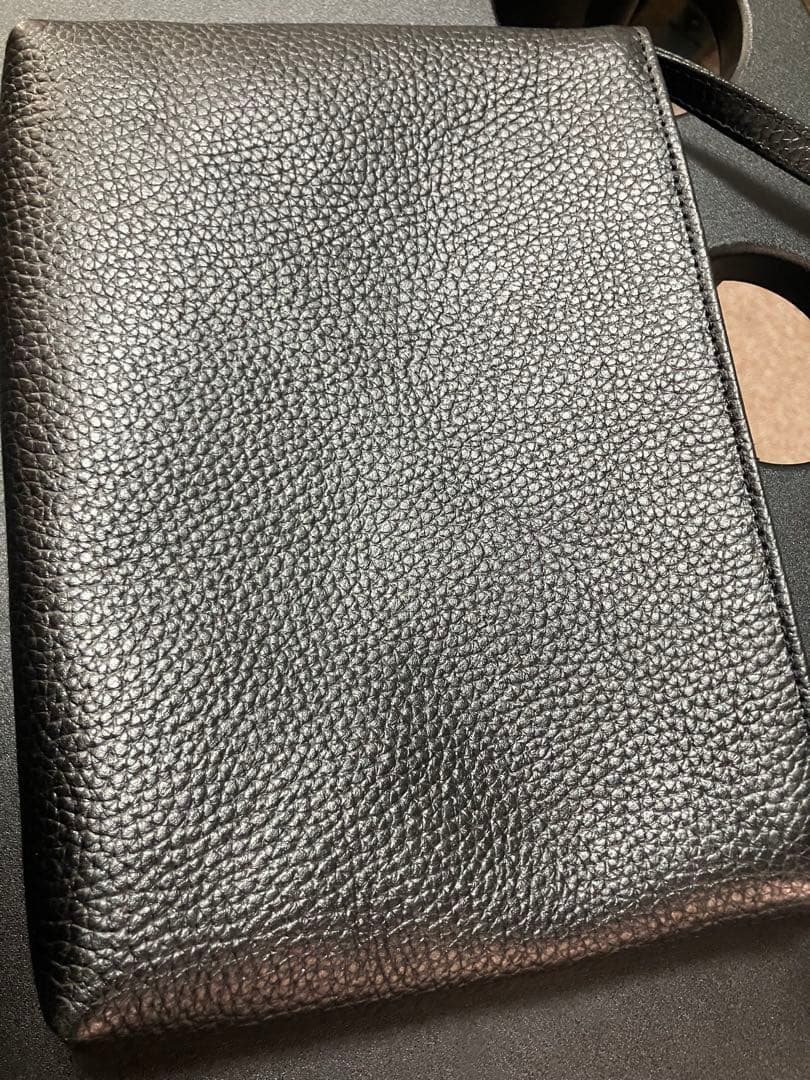 HushTug レザーサコッシュ ブラック　バッグ