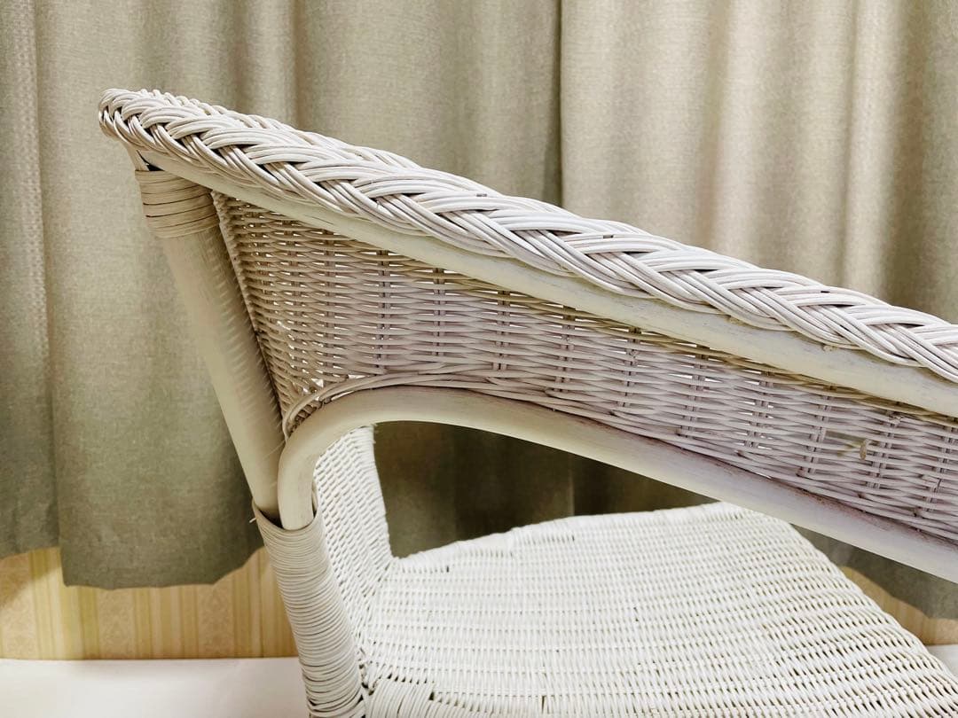 送料込み/タグ付き/新品未使用/ラタン/ホワイト/アームチェア