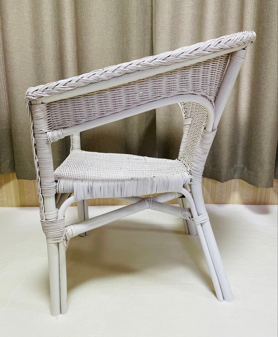 送料込み/タグ付き/新品未使用/ラタン/ホワイト/アームチェア