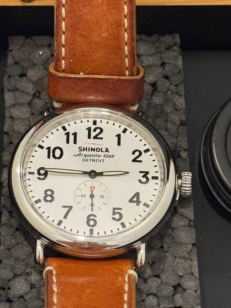 か*み様 SHINOLA Argonite-1069 稼働品