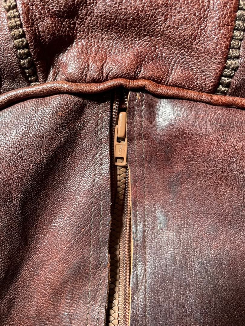 【訳あり】モロッコ産 本革 クッション プフ 円形スツール チョコレート色