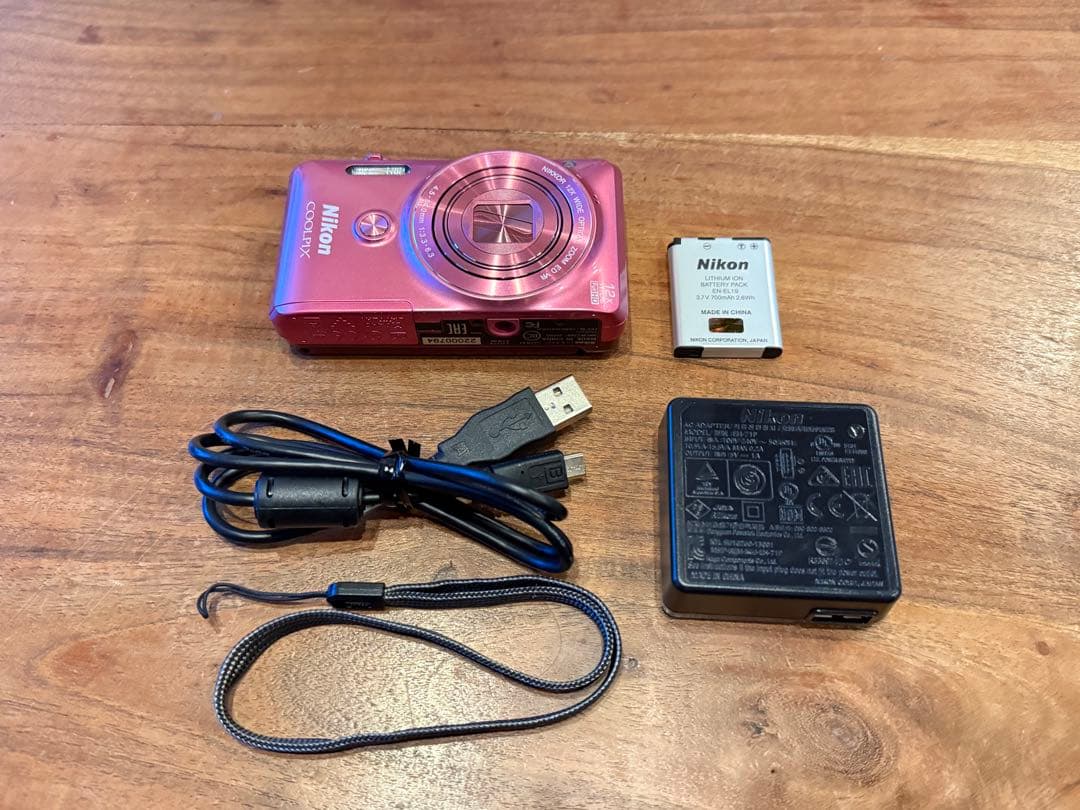 Nikon COOLPIX S6900 ピンク　ニコン　デジタルカメラ