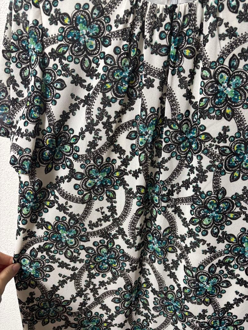 【新品】レリアン 【ウォッシャブル】プリントフレアワンピース グリーン