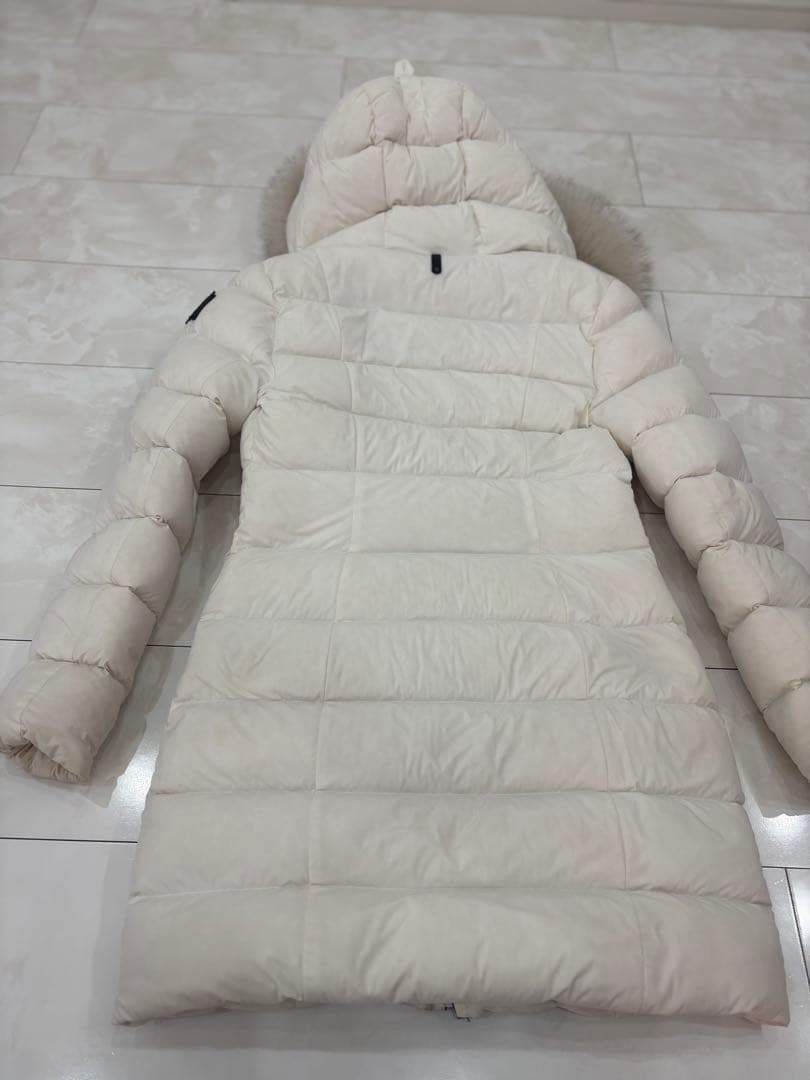 マッカージュ　ホワイト　ダウン　ロング　XS