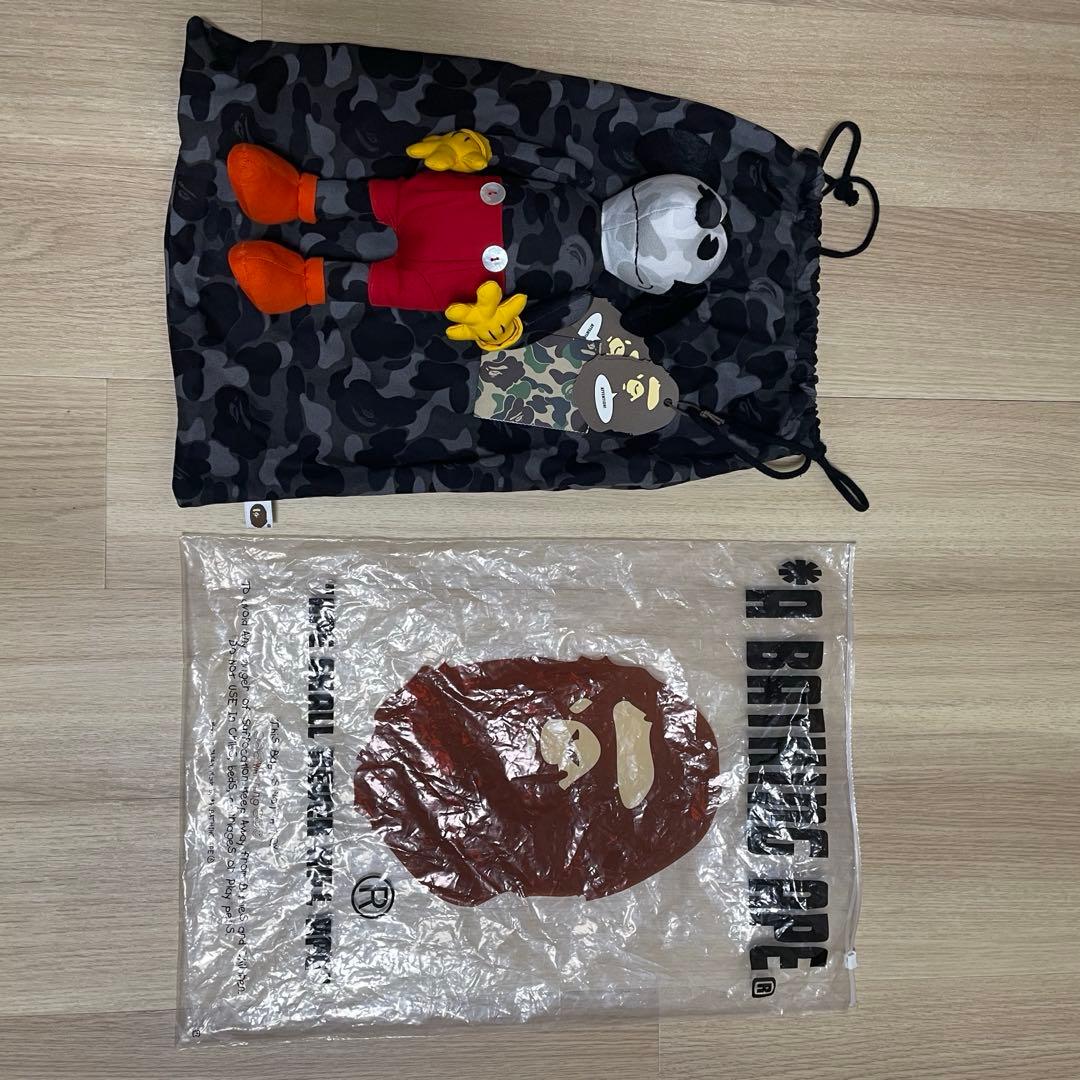 A BATHING APE × Disney カモ柄ミッキーマウスぬいぐるみ