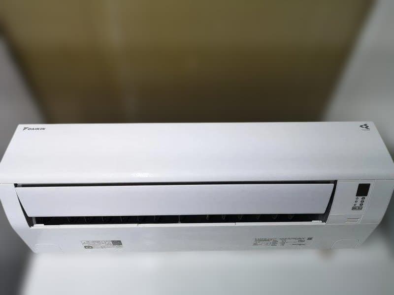 神奈川県内は無料工事、配送付き、室外機)ダイキン8畳 2024年式 保証あり