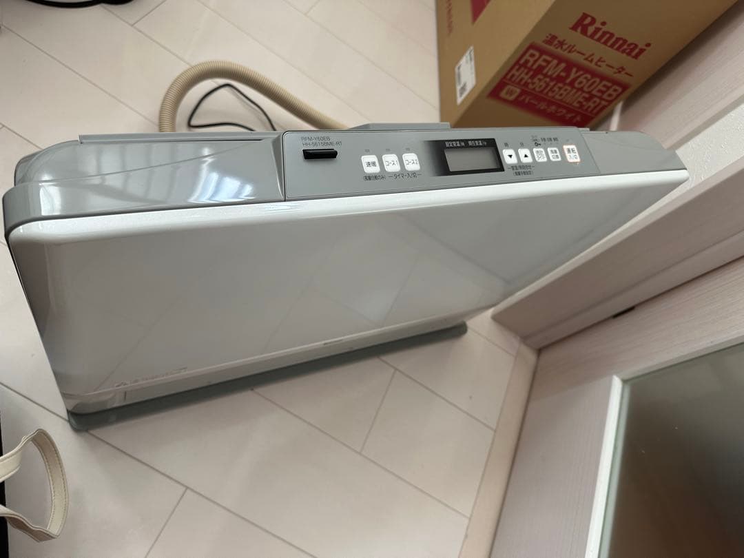 美品　リンナイRinnai RFM-Y60EB 温水ルームヒーター