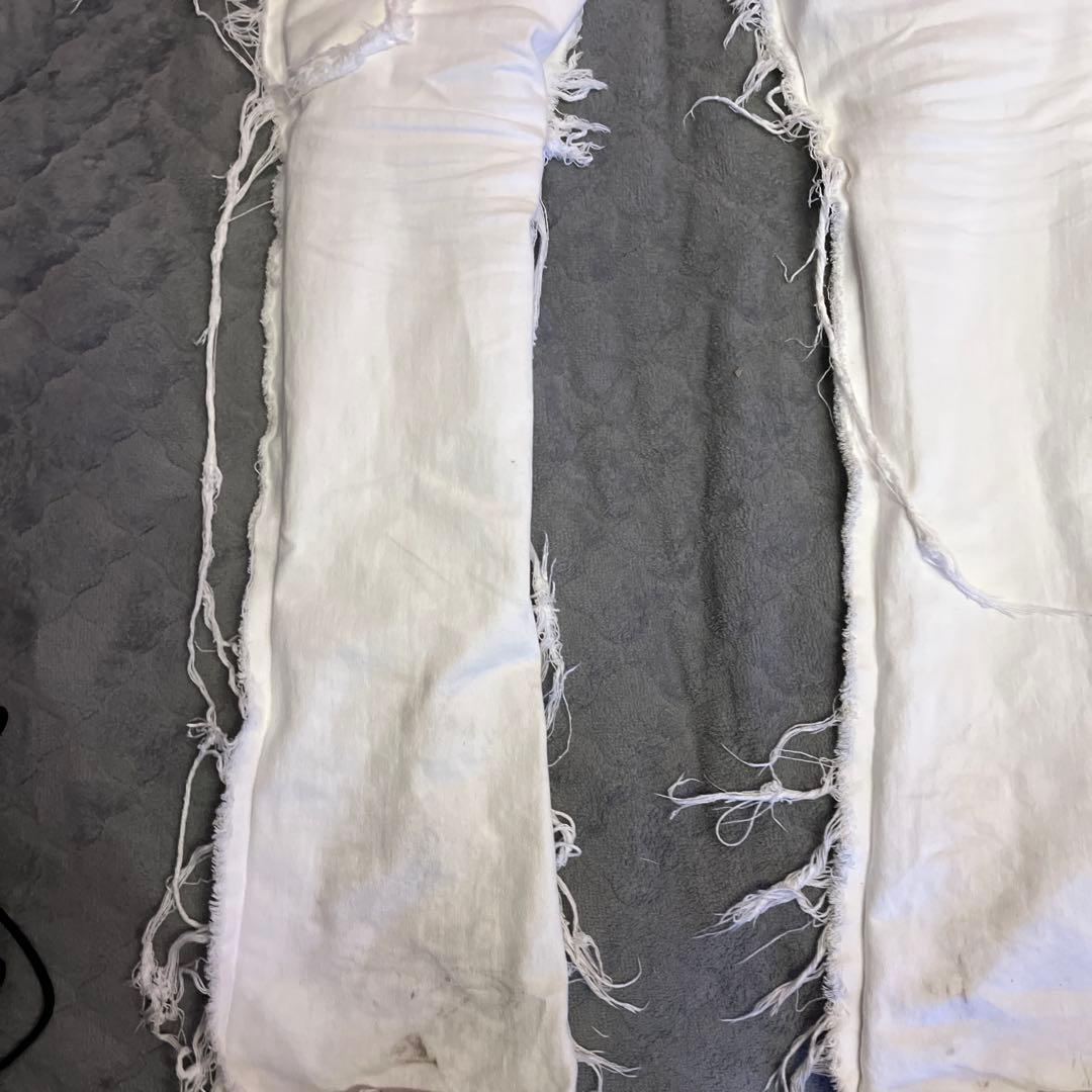 バラバサスダメージホワイトフレアデニム29