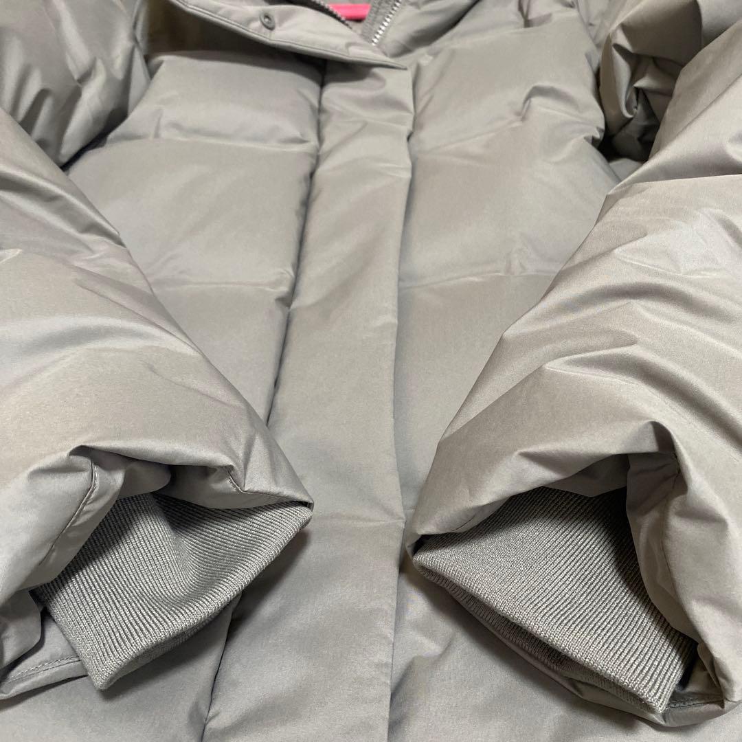 2025年　完売品　ユニクロ　シームレスダウン　ショートコート　M グレイ