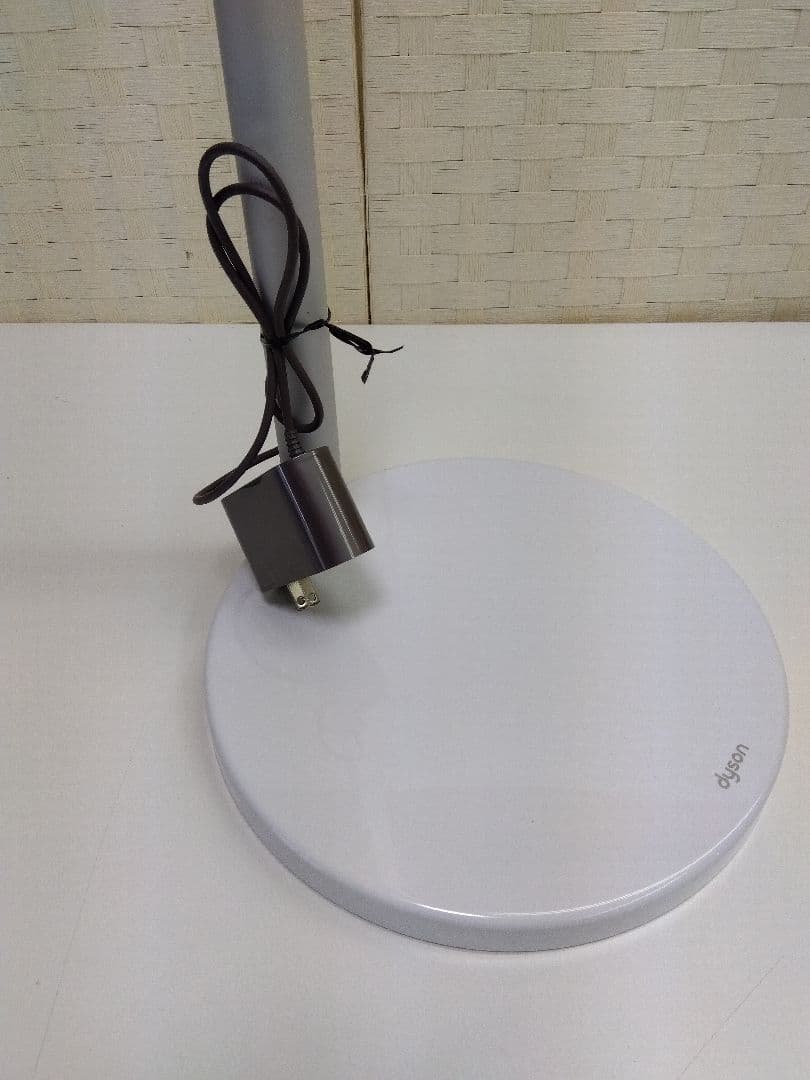 ダイソン Dyson スティッククリーナー本体 SV33 充電スタンド付き