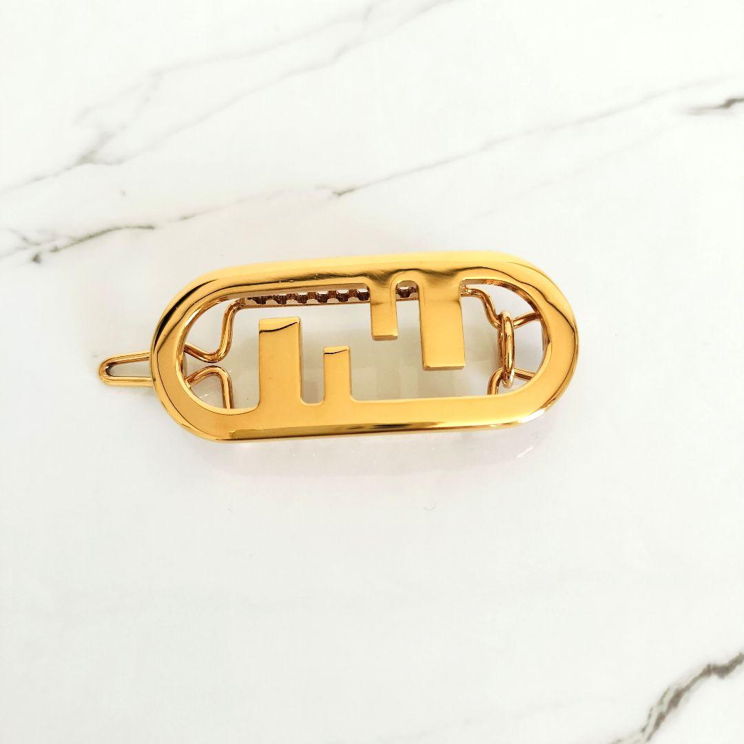 美品☆FENDIフェンディ☆ヘアクリップ ゴールド 箱付