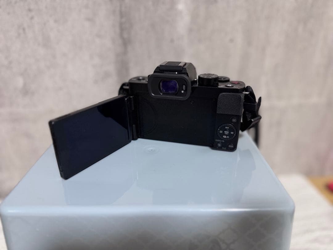 LUMIX DC-G100Dミラーレス一眼カメラ