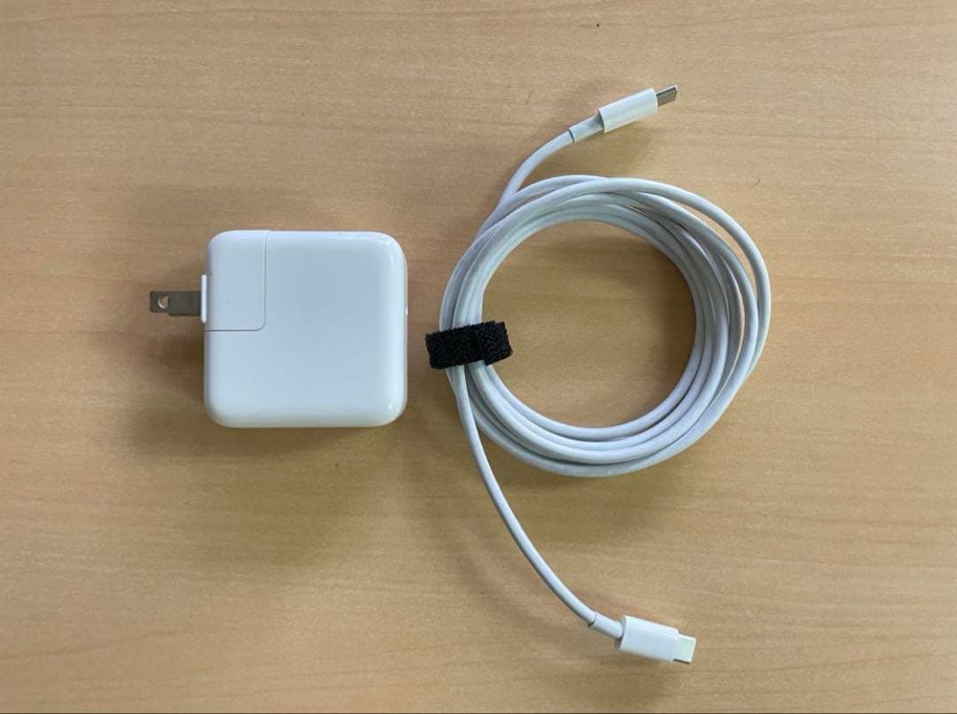 【美品】MacBook Air 13 コアi7 16GB 1TB