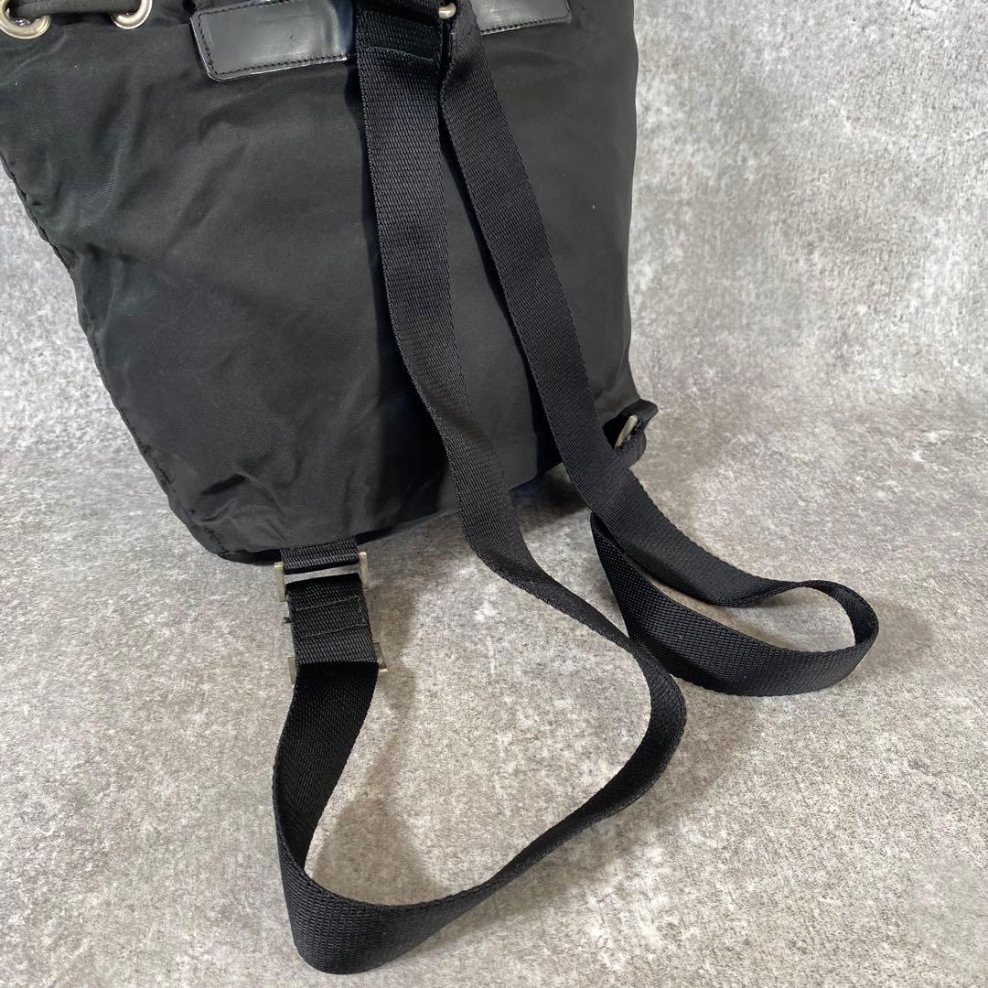 PRADA プラダ　リュック　三角プレート　ナイロン　ブラック　黒