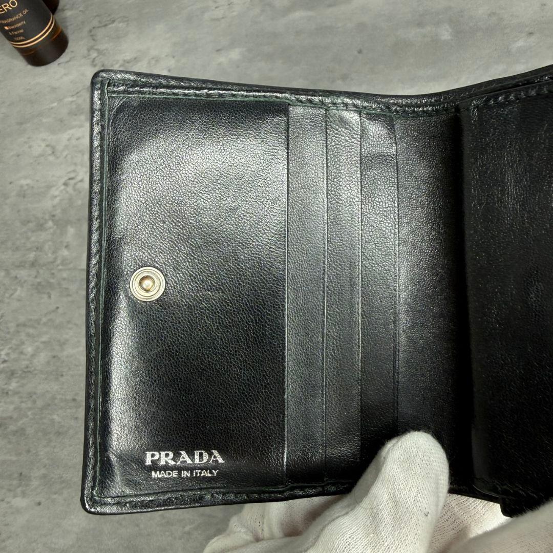 PRADA プラダ ラムスキン 本革 二つ折り財布 ブラック キルティング